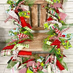 The Grinch Christmas Garland